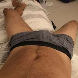 UKMLon's Chat & Dating Profile