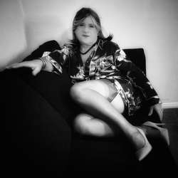 bethtvswuk's Chat & Dating Profile